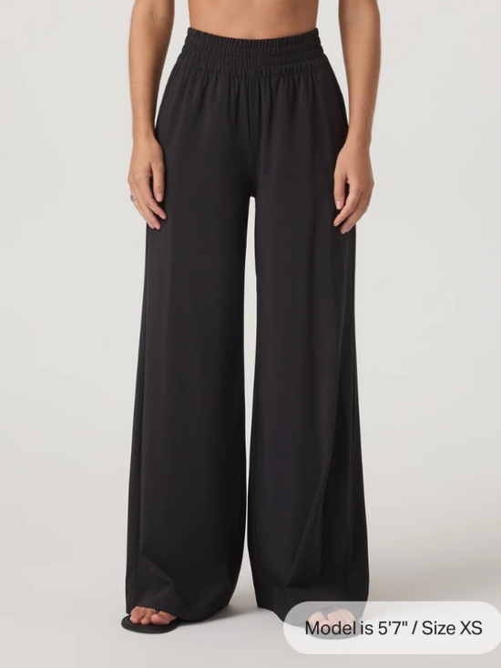 Vuori Pants - Black Vuori Villa Wideleg Pant  - Large
